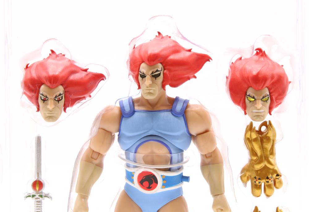 ThunderCats ULTIMATES! Lion-O (LED Eyes) Action Figure Gallery Image 8