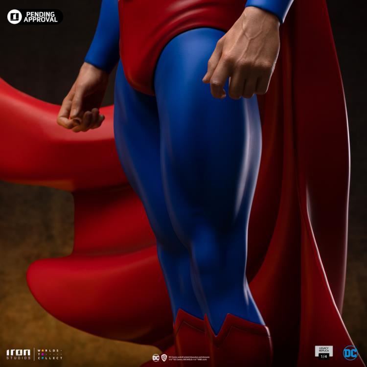 DC Comics Trinity Legacy Replica Superman Limited Edition 1/4 Scale Statue Gallery Image 11