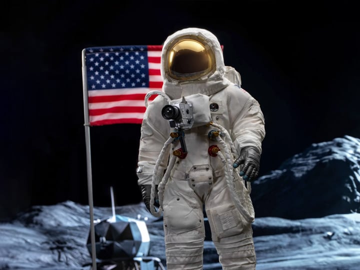 First Moon Landing Neil Armstrong (Lunar Module Eagle x A7L Space Suit Ver.) 1/6 Scale Figure Gallery Image 1
