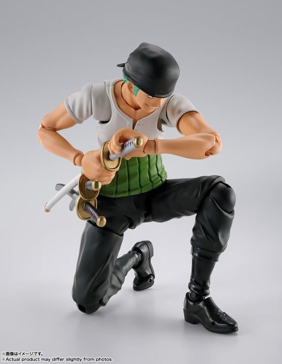 One Piece S.H.Figuarts Roronoa Zoro (Romance Dawn) Action Figure Gallery Image 4