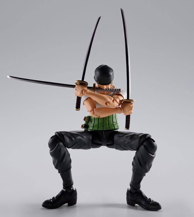One Piece S.H.Figuarts Roronoa Zoro (Romance Dawn) Action Figure Gallery Image 6