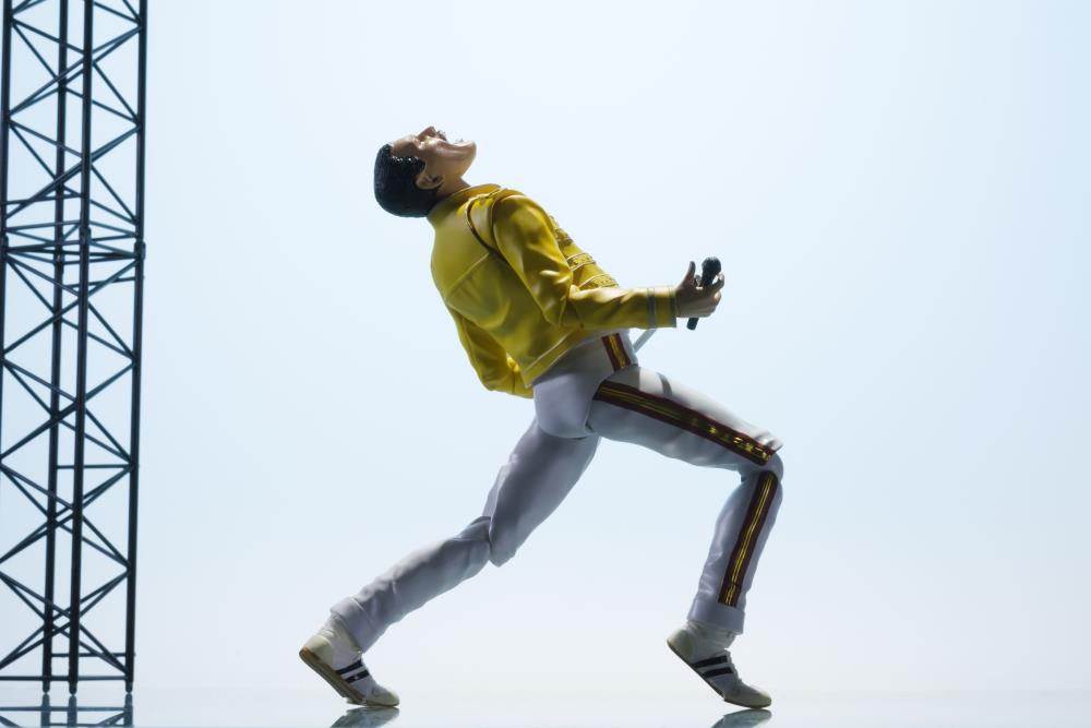 Queen S.H.Figuarts Freddie Mercury Gallery Image 9
