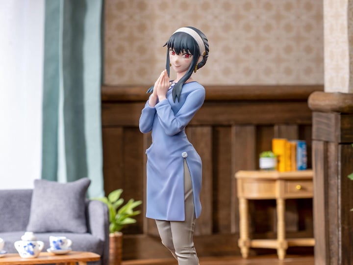 Spy x Family Luminasta Yor Forger (Season 1 Cours 2 ED Coordination Ver. 2) Figure Gallery Image 1