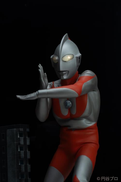 Ultraman Special Effects DNA Ultraman (C Type) Figure