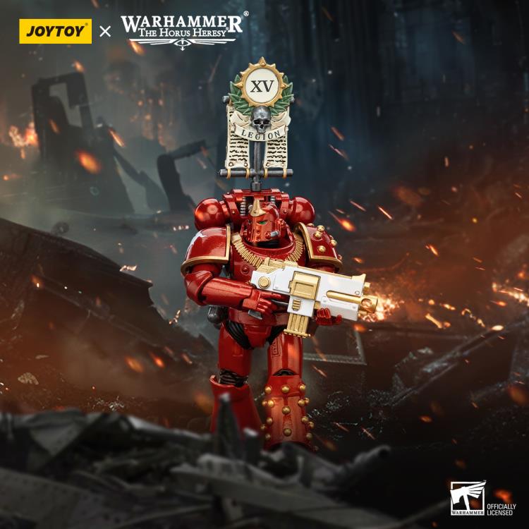 Warhammer: The Horus Heresy Thousand Sons Legion MK IV Tactical Squad Legionary with Legion Vexilla 1/18 Scale Action Figure Gallery Image 3