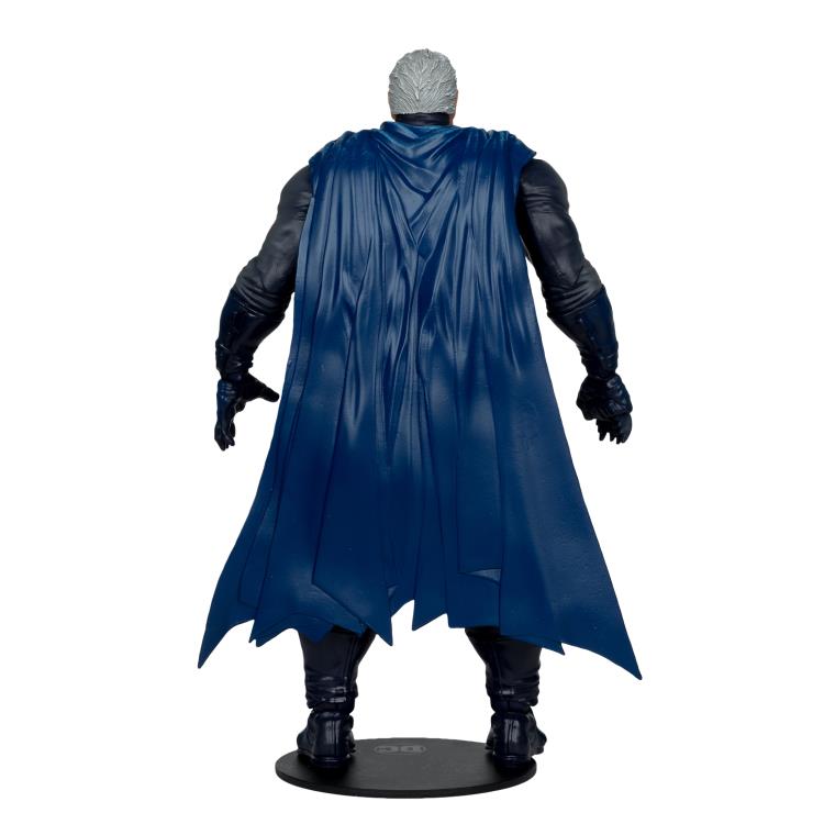 Batman: The Dark Knight Returns DC Multiverse Collector Edition Batman (Battle Damage) Platinum (Chase) Action Figure Gallery Image 6