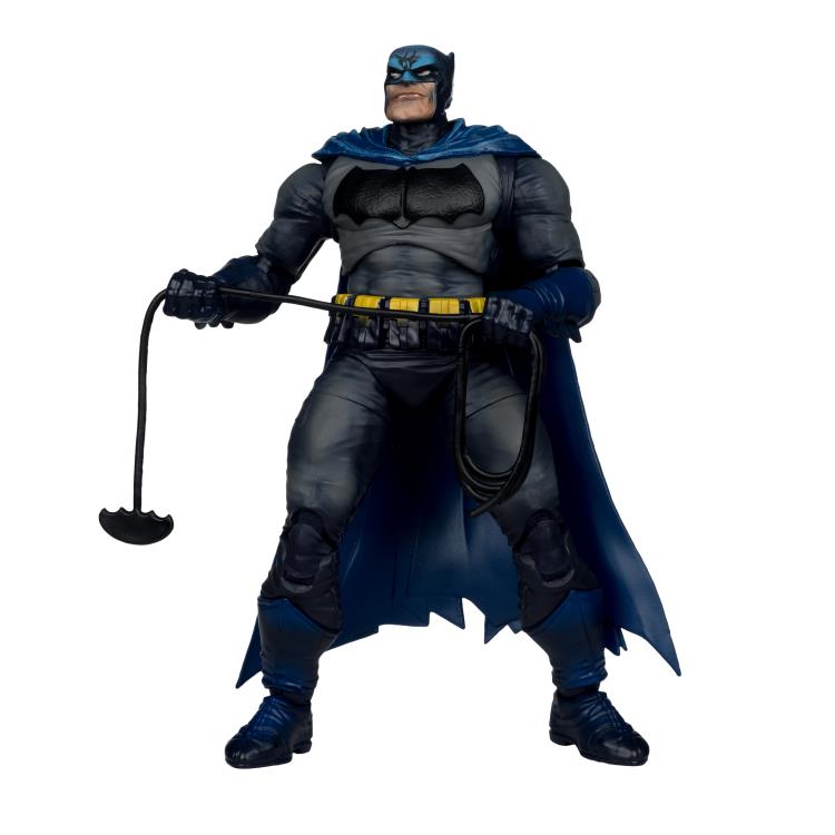 Batman: The Dark Knight Returns DC Multiverse Collector Edition Batman (Battle Damage) Platinum (Chase) Action Figure Gallery Image 3