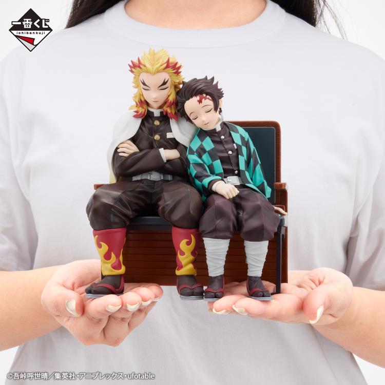 Demon Slayer: Kimetsu no Yaiba Ichibansho Revible Moment Tanjiro Kamado & Kyojuro Rengoku (Locus) Figure Gallery Image 7