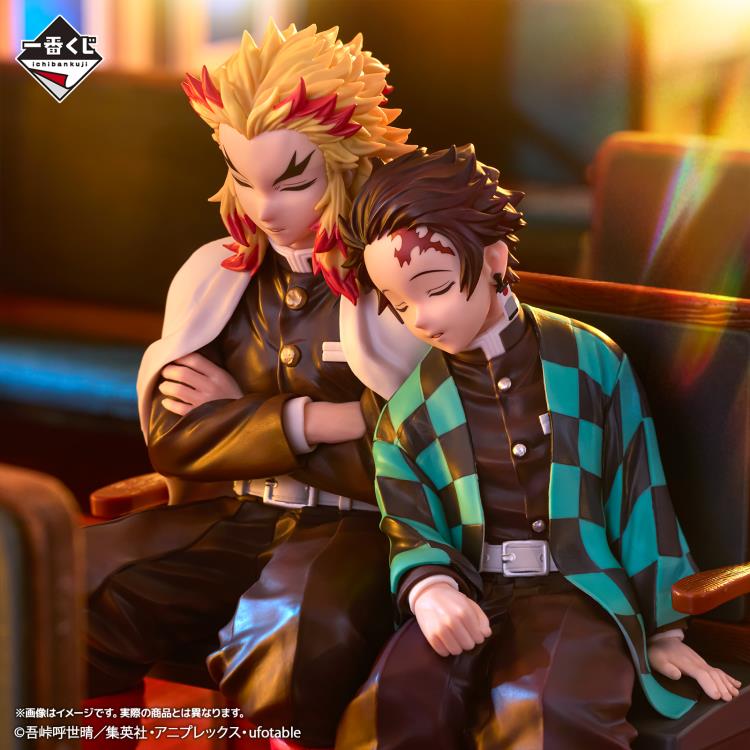Demon Slayer: Kimetsu no Yaiba Ichibansho Revible Moment Tanjiro Kamado & Kyojuro Rengoku (Locus) Figure Gallery Image 4