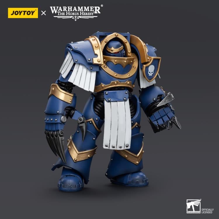 Warhammer: The Horus Heresy Ultramarines Cataphractii Terminator Squad Terminator with Lightning Claws 1/18 Scale Action Figure Gallery Image 6