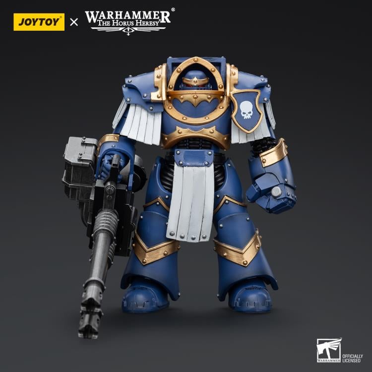 Warhammer: The Horus Heresy Ultramarines Cataphractii Terminator Squad Terminator with Reaper Autocannon 1/18 Scale Action Figure Gallery Image 4