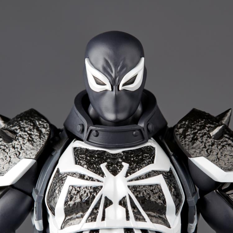 Marvel Amazing Yamaguchi Revoltech NR061 Agent Venom Action Figure (Reissue) Gallery Image 15