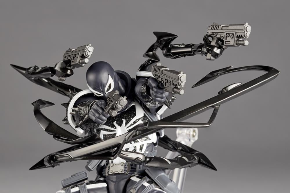 Marvel Amazing Yamaguchi Revoltech NR061 Agent Venom Action Figure (Reissue) Gallery Image 10