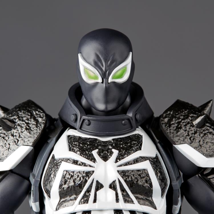 Marvel Amazing Yamaguchi Revoltech NR061 Agent Venom Action Figure (Reissue) Gallery Image 13