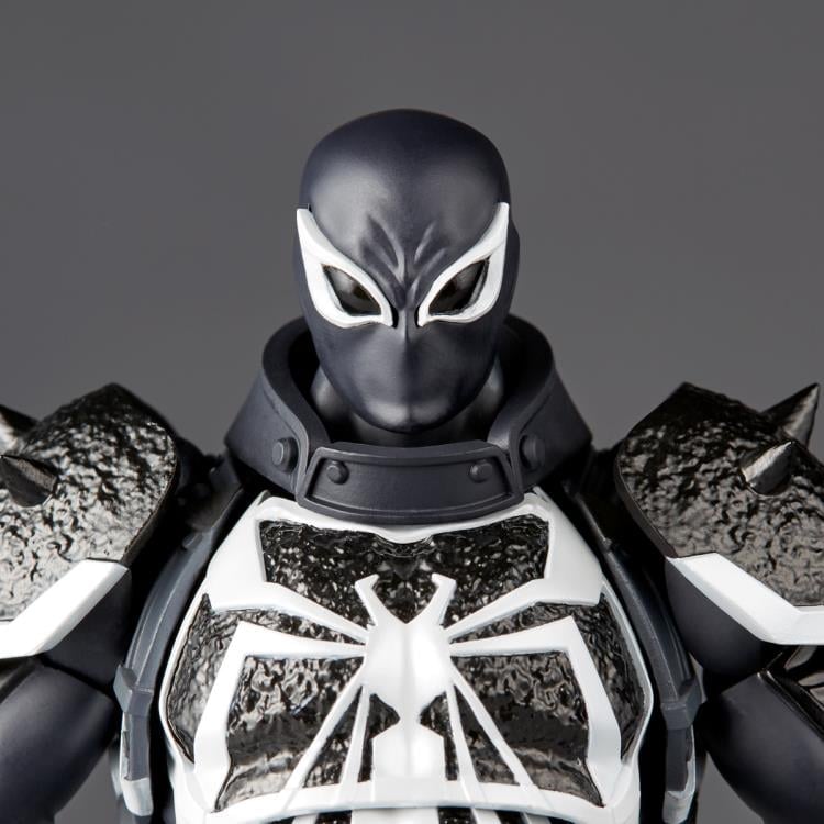 Marvel Amazing Yamaguchi Revoltech NR061 Agent Venom Action Figure (Reissue) Gallery Image 14