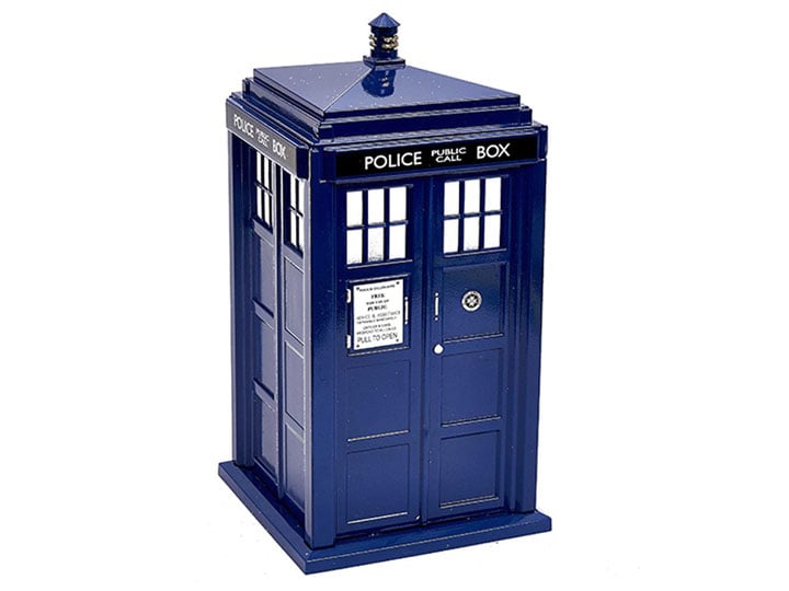 Doctor Who TARDIS Light-Up Holiday Tree Topper Exclusive Gallery Image 1