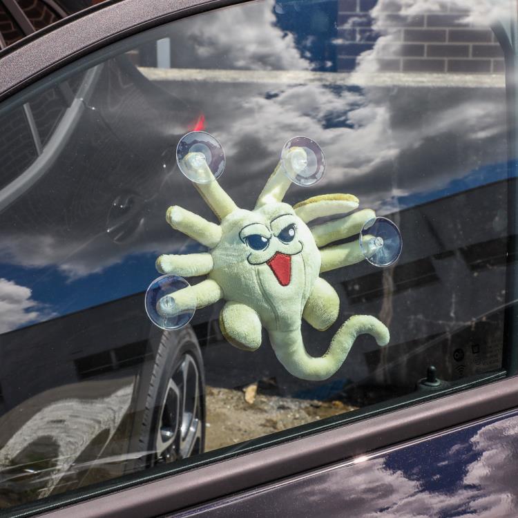 Alien Facehugger 6" Plush Window Clinger Gallery Image 4