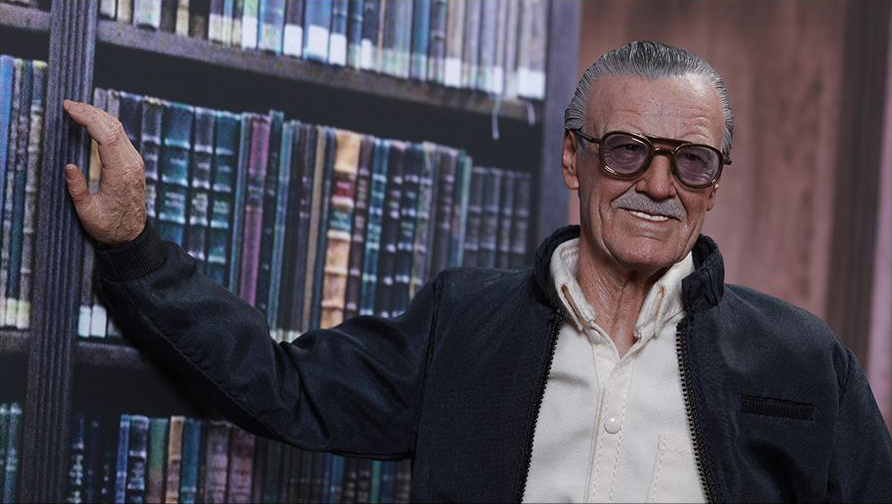 Stan Lee MMS327 Stan Lee 1/6th Scale Collectible Figure Gallery Image 4