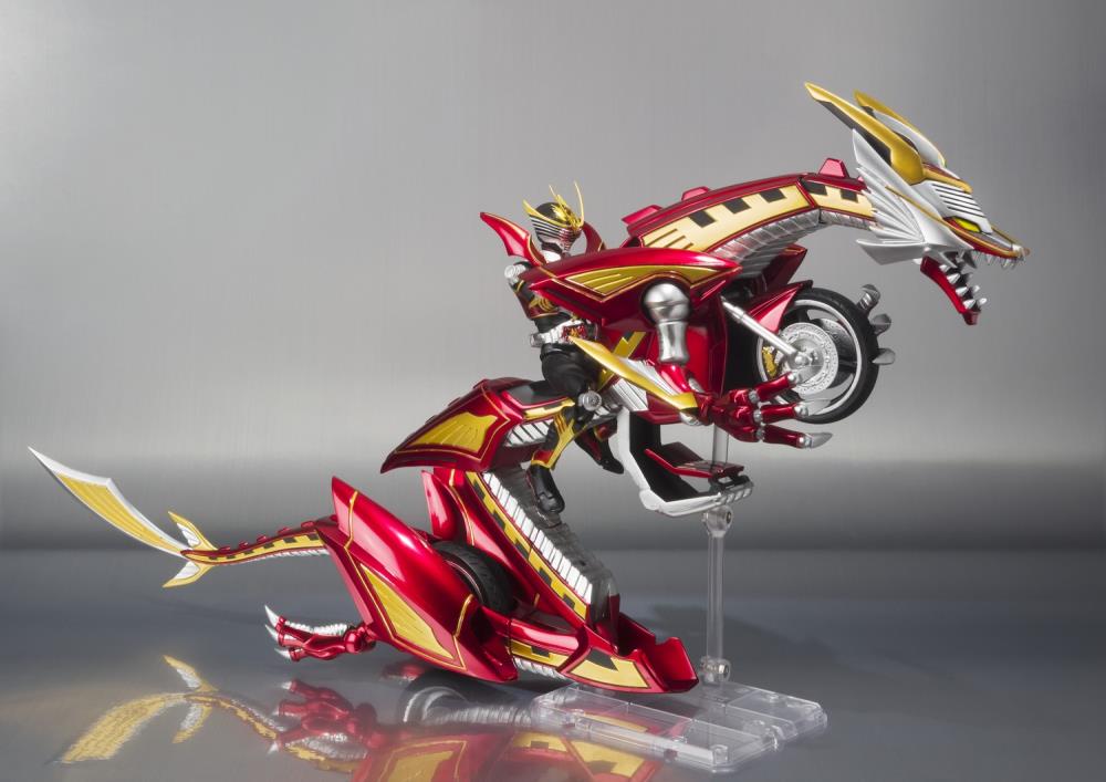 キャラクター MASKED RIDER RYUKI SURVIVE & DRAGRANZER Kamen Rider S.H.Figuarts Kamen Rider Ryuki Survive & Dragranzer
