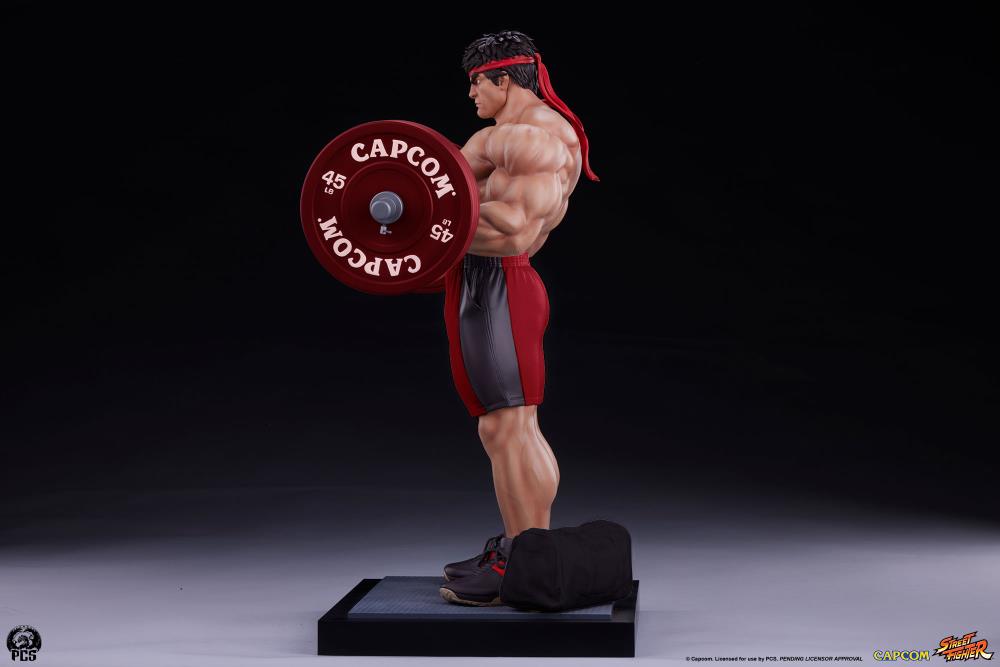 Street Fighter Premier Series Ryu (Powerlifting Classic Ver.) 1/4 Scale Statue Gallery Image 10