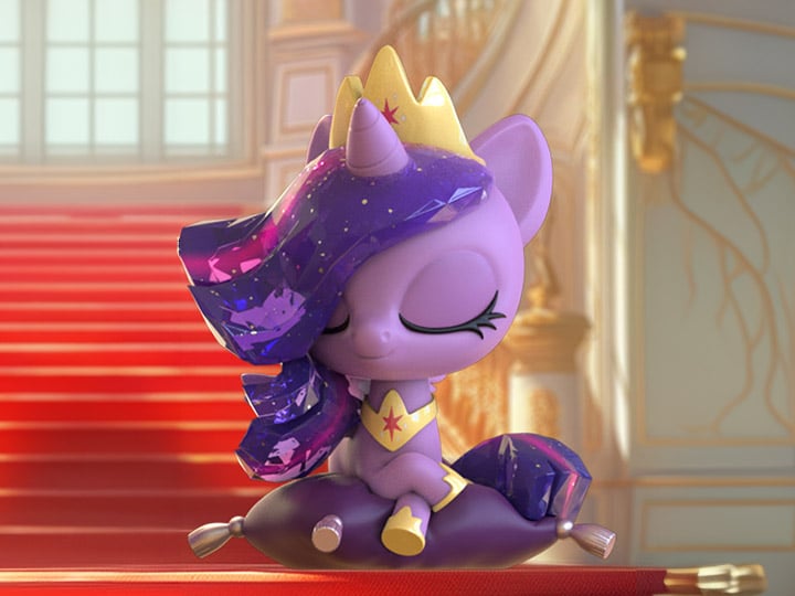 My Little Pony Kwistal Fwenz Princess Twilight Sparkle (Memories Edition) Gallery Image 1