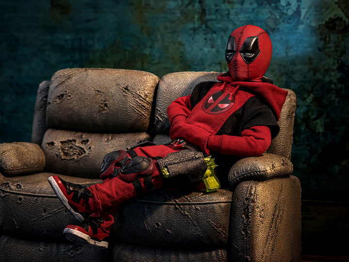 Deadpool & Wolverine MMS763 Kidpool 1/6th Scale Collectible Figure Gallery Image 1