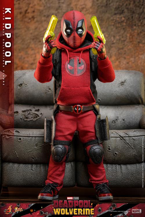 Deadpool & Wolverine MMS763 Kidpool 1/6th Scale Collectible Figure Gallery Image 15