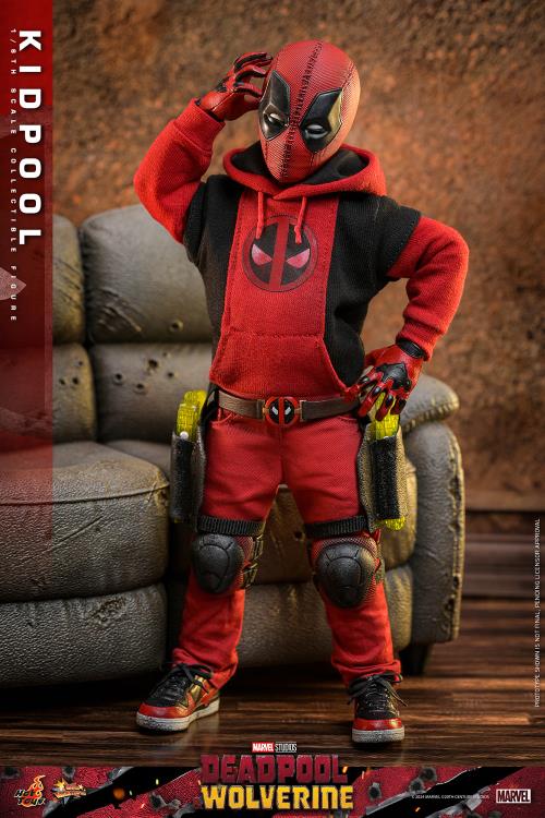Deadpool & Wolverine MMS763 Kidpool 1/6th Scale Collectible Figure Gallery Image 14
