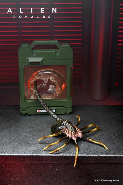 Alien: Romulus Ultimate Accessory Set Gallery Image 6
