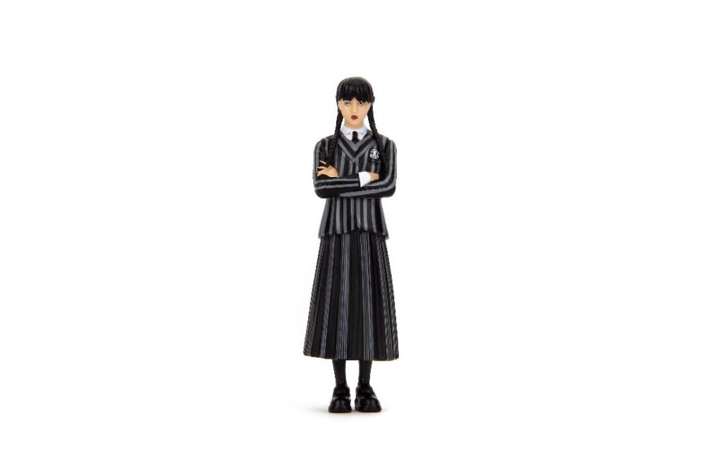 Wednesday Hollywood Rides Wednesday Addams & Thing Figures & Volkswagen Beetle 1/24 Scale Model Gallery Image 16