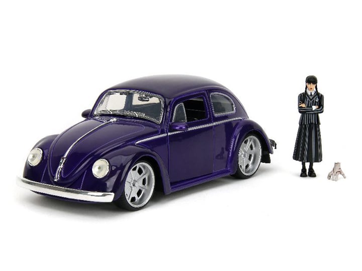 Wednesday Hollywood Rides Wednesday Addams & Thing Figures & Volkswagen Beetle 1/24 Scale Model Gallery Image 1