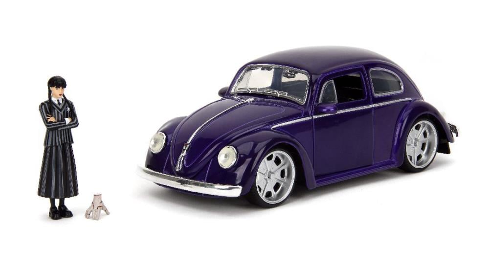 Wednesday Hollywood Rides Wednesday Addams & Thing Figures & Volkswagen Beetle 1/24 Scale Model Gallery Image 18