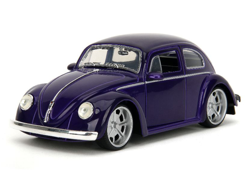 Wednesday Hollywood Rides Wednesday Addams & Thing Figures & Volkswagen Beetle 1/24 Scale Model Gallery Image 12