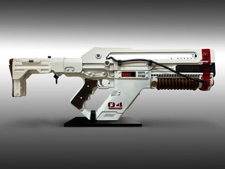 Alien: Romulus F44AA Pulse Rifle (Clean Edition) 1/1 Scale Limited Edition Prop Replica Gallery Image 1