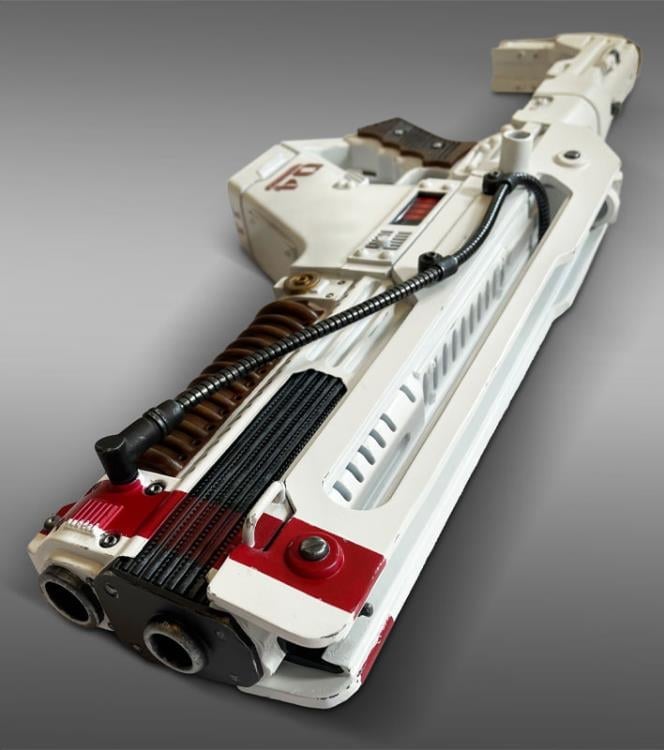 Alien: Romulus F44AA Pulse Rifle (Clean Edition) 1/1 Scale Limited Edition Prop Replica Gallery Image 6