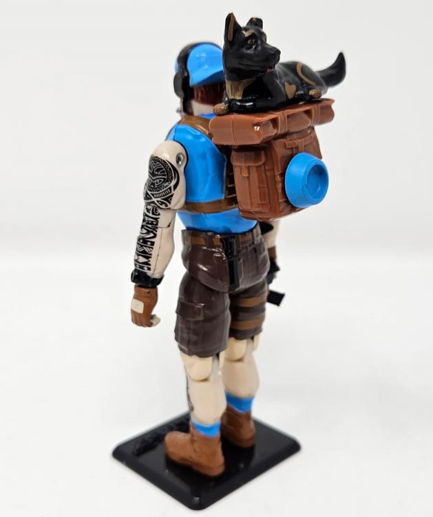 Delta-17: War in the Shadows Leonidas Action Figure Gallery Image 4