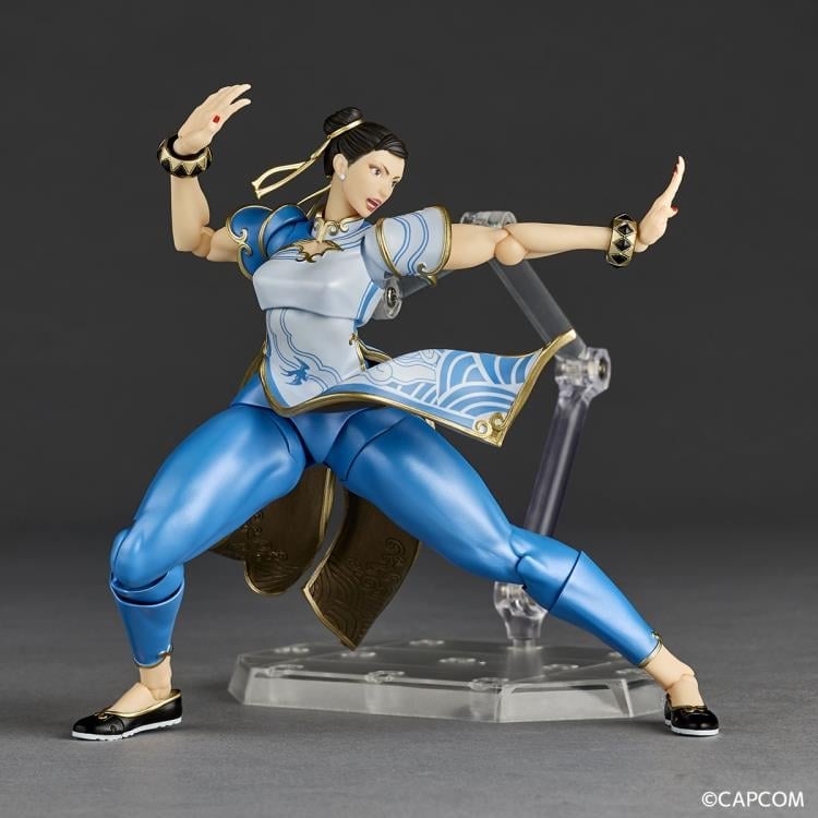 Street Fighter 6 Amazing Yamaguchi Revoltech NR063 Chun-Li Action Figure Gallery Image 6