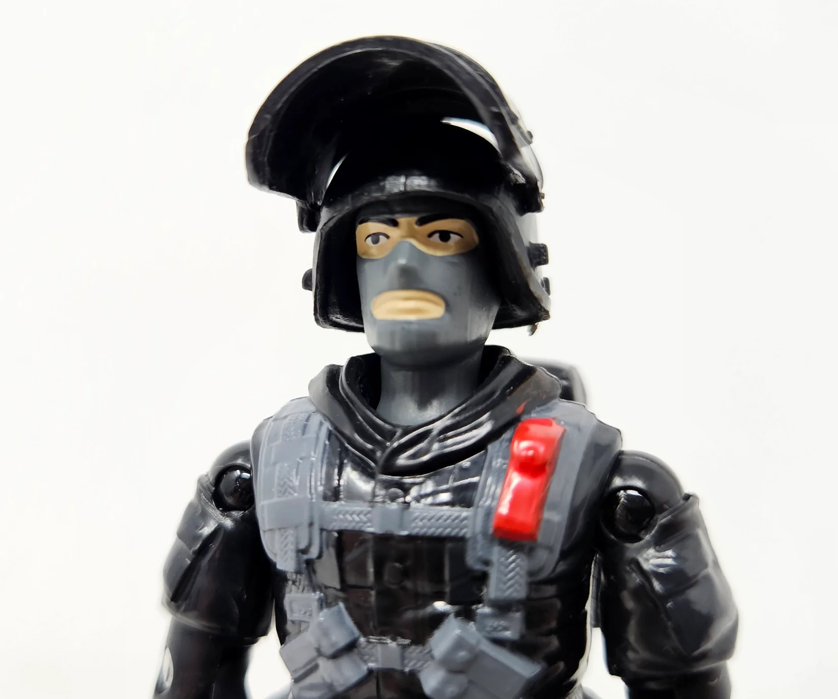 Delta-17: War in the Shadows Retrograd Thunder Battalion Infantry Action Figure Gallery Image 6