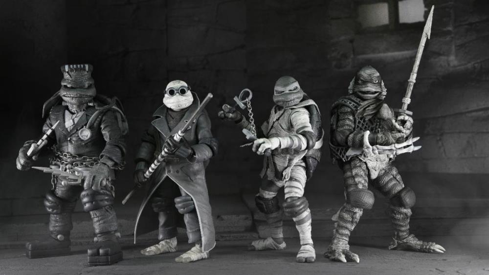 Universal Monsters x Teenage Mutant Ninja Turtles Turtles (Black & White) Action Figure 4-Pack Gallery Image 4