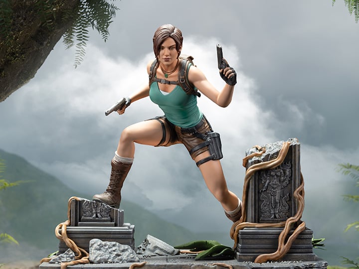Tomb Raider Lara Croft Statue Gallery Image 1