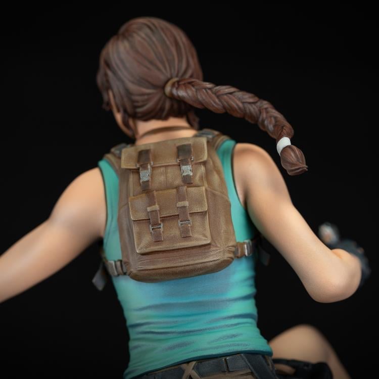 Tomb Raider Lara Croft Statue Gallery Image 15