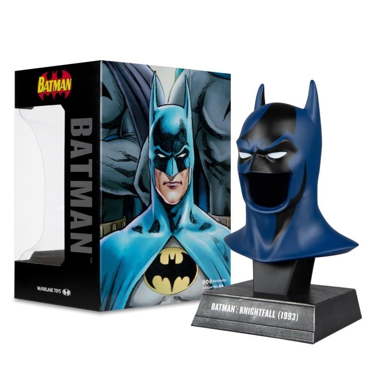 Batman: Knightfall Batman Cowl 1/3 Scale Replica Gallery Image 7