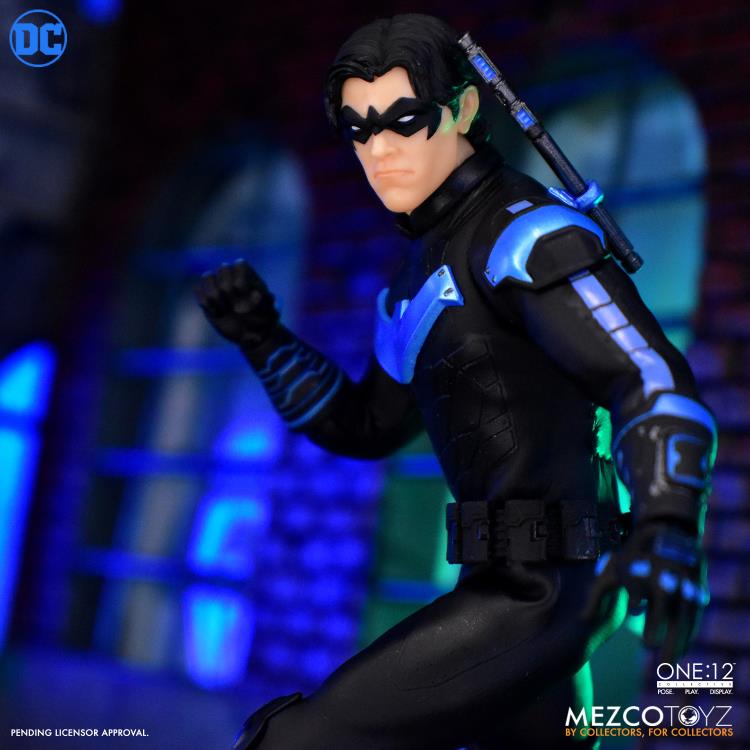 DC Comics One:12 Collective Nightwing Gallery Image 9