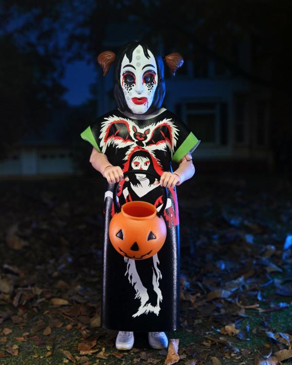Ben Cooper Costume Kids Collection Vampire Girl Costume 6" Clothed Action Figure Gallery Image 3