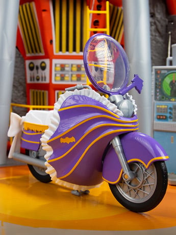 Batman Classic TV Series DC Retro Batgirl Cycle Gallery Image 2