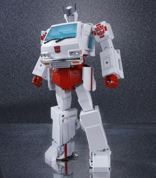 Transformers Masterpiece MP-30 Ratchet Gallery Image 3
