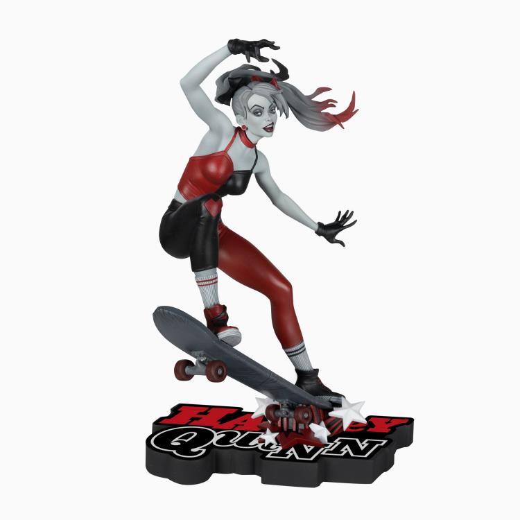 Harley Quinn Red, White & Black Harley Quinn 1/10 Scale Limited Edition Statue (Ivan Tao) Gallery Image 6