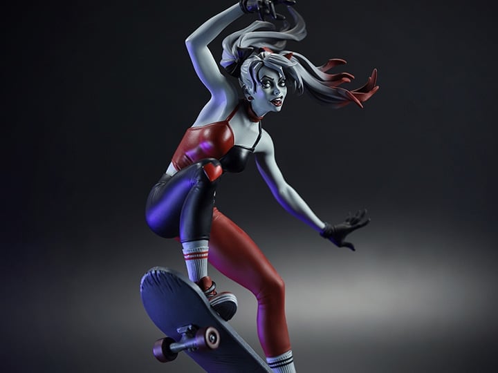 Harley Quinn Red, White & Black Harley Quinn 1/10 Scale Limited Edition Statue (Ivan Tao) Gallery Image 1