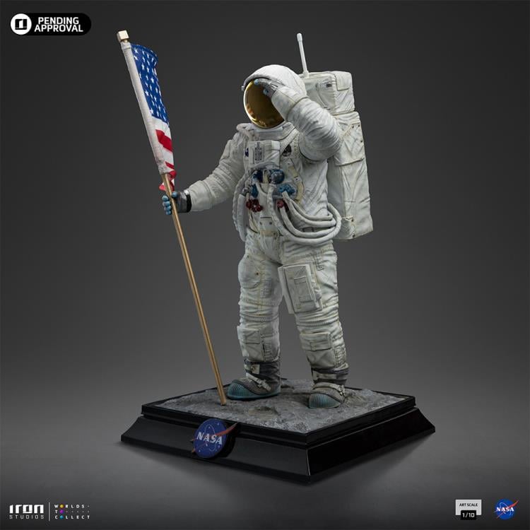 Apollo 11 Astronaut 1/10 Art Scale Limited Edition Statue Gallery Image 6