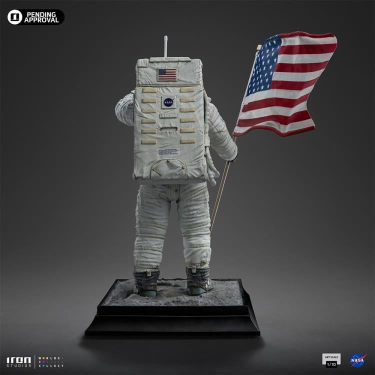 Apollo 11 Astronaut 1/10 Art Scale Limited Edition Statue Gallery Image 5